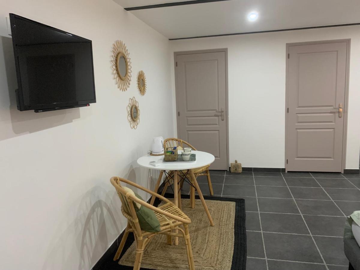 Aux Fines Bulles Gite Et Chambres D Hotes Neuve-Maison Exteriér fotografie