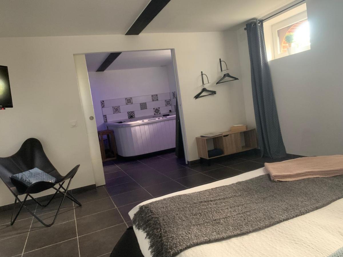 Aux Fines Bulles Gite Et Chambres D Hotes Neuve-Maison Exteriér fotografie