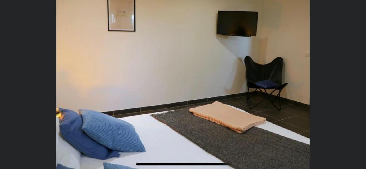 Aux Fines Bulles Gite Et Chambres D Hotes Neuve-Maison Exteriér fotografie