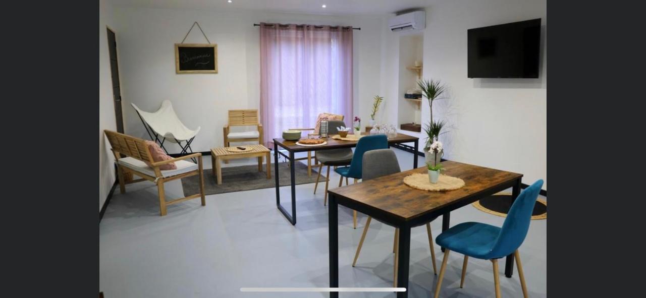 Aux Fines Bulles Gite Et Chambres D Hotes Neuve-Maison Exteriér fotografie